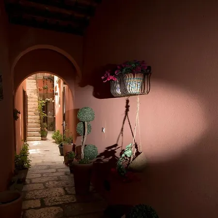 The Flowered Courtyard Srl Trapani